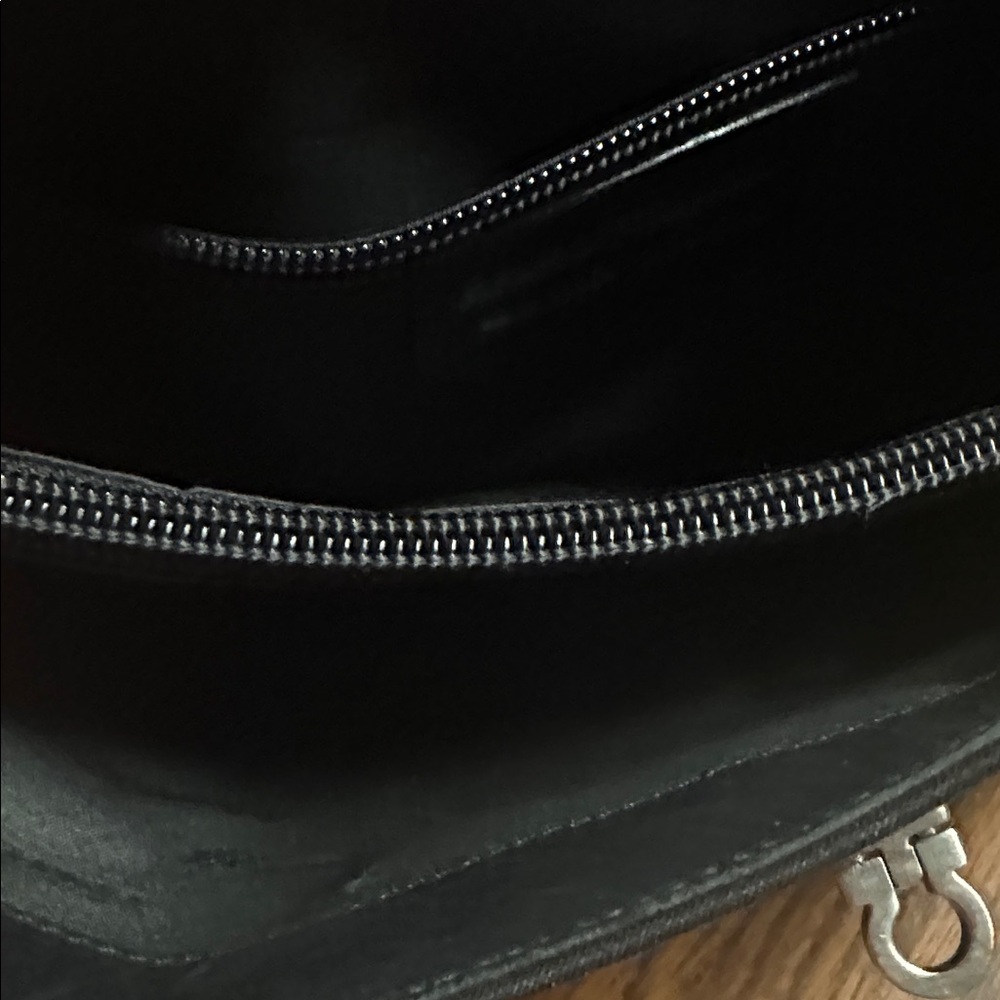 Vintage Salvatore Ferragamo Gancini Black Women's Handbag - Picture 9 of 10